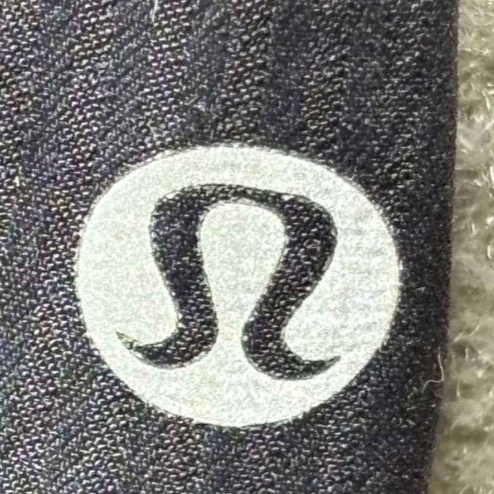 Lululemon Size 2 Dance Studio High-Rise Jogger Cropped Black 24" Athleisure EUC - Picture 2 of 4